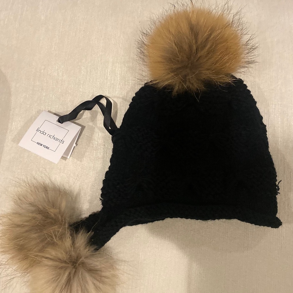 Linda Richards genuine fur wool knit black pom hat